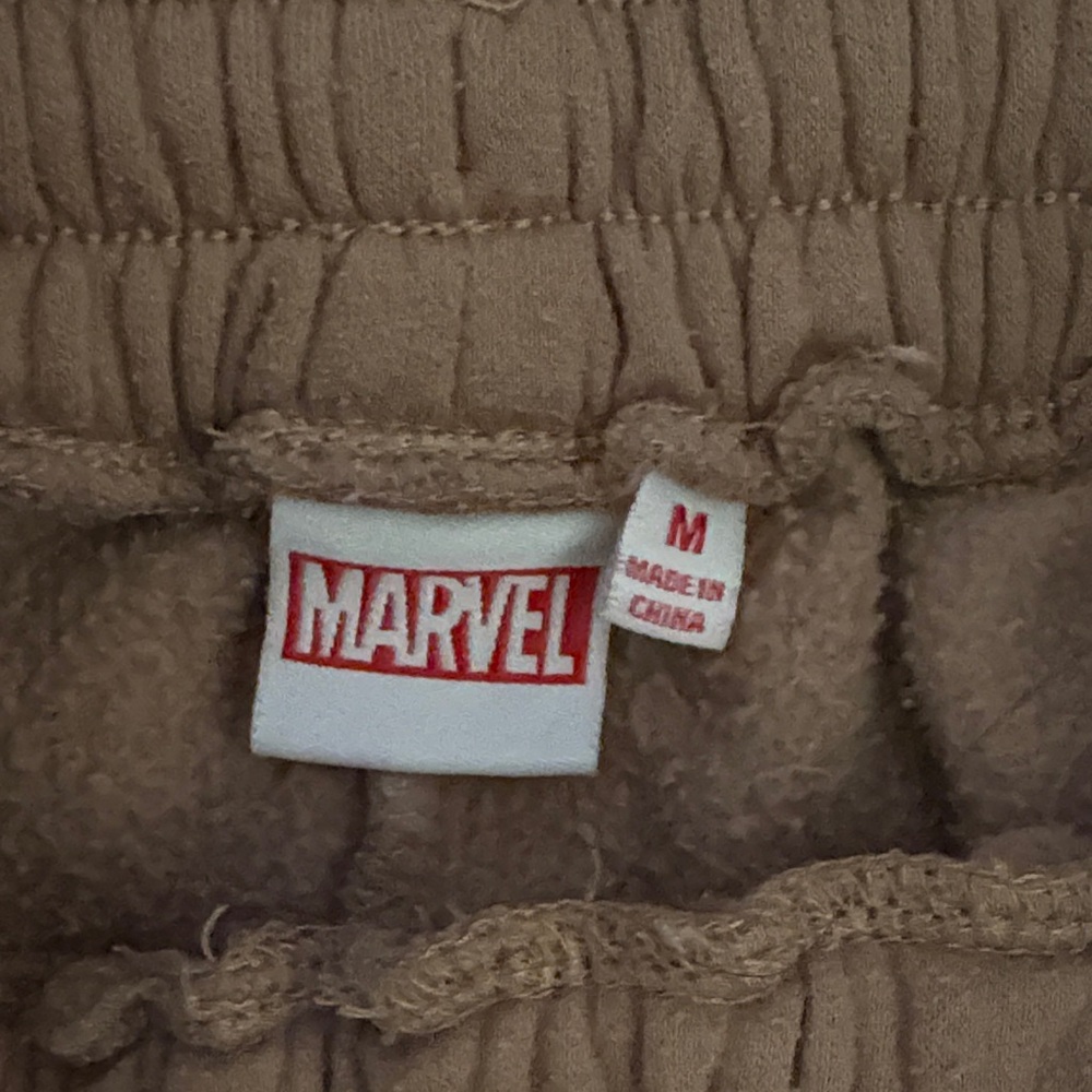 Spiderman S-62 Tan Athletic Shorts - Picture 2 of 2